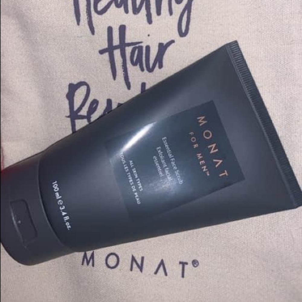 Brand NEW Men’s Face Scrub